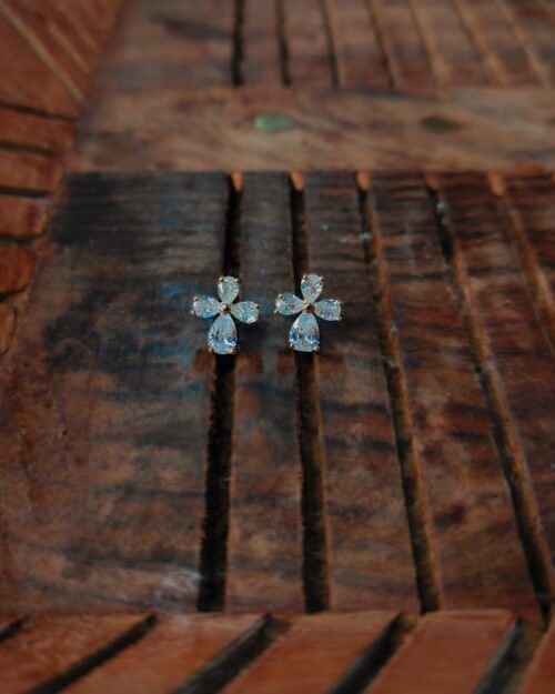 Ekaashi Petal Sparkle Studs